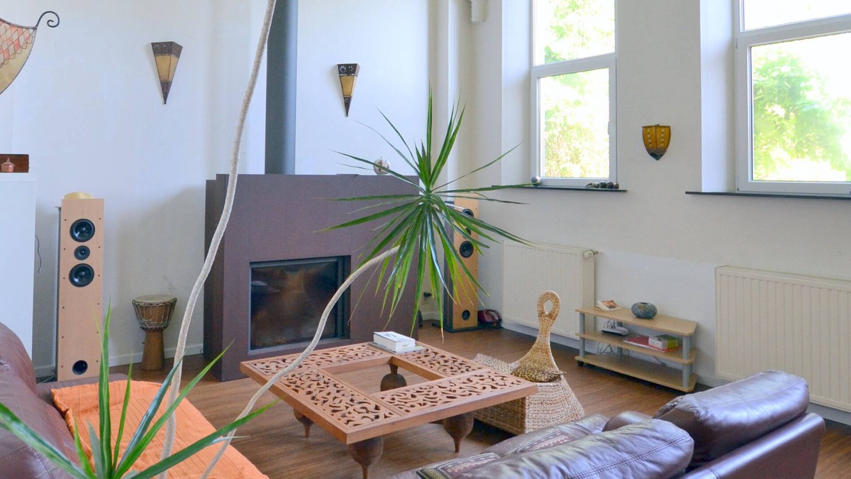 Eprave House | Charming converted chapel - old ad - gite in Eprave