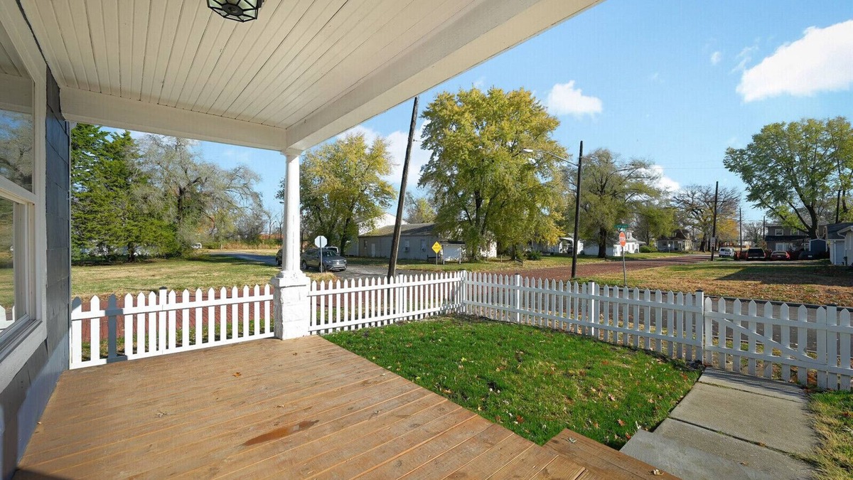 Kansas City House | Charming, corner lot bungalow! Newly renovated!