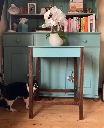 Ealing Common House | Charming Cosy Room in Little House with a Garden in Quiet Neighbourhood