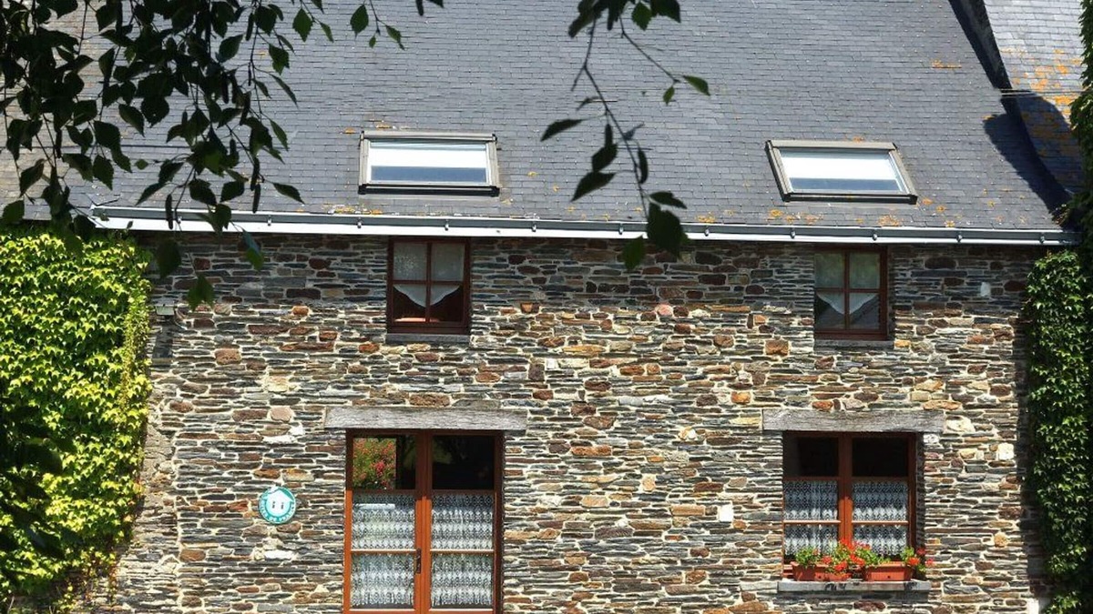 Moisdon-la-Riviere Cottage | Charming Cottage with Garden, Near Nantes, Baby & Pet-Friendly
