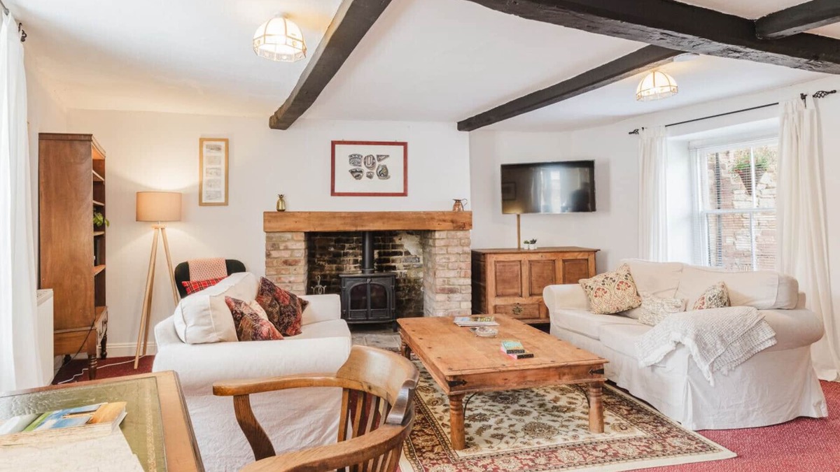 Dursley Cottage | Charming Cotswolds Retreat in the Heart of Dursley