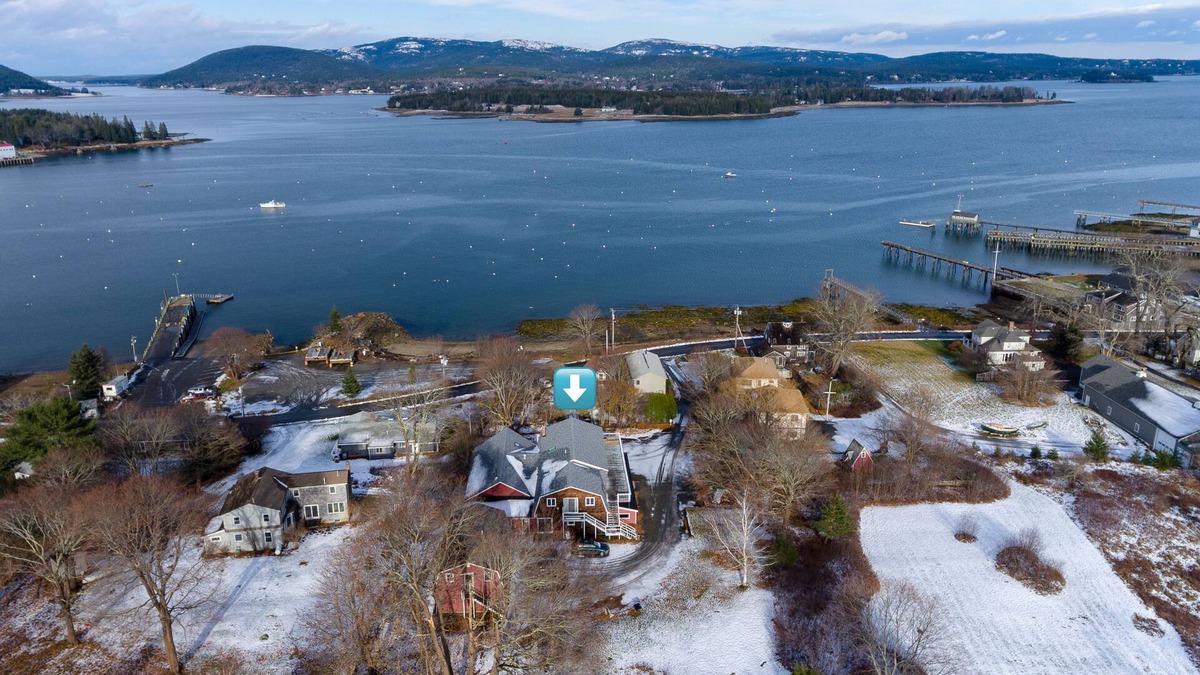 Manset House | Charming cottage with grill, private deck, and stunning ocean views