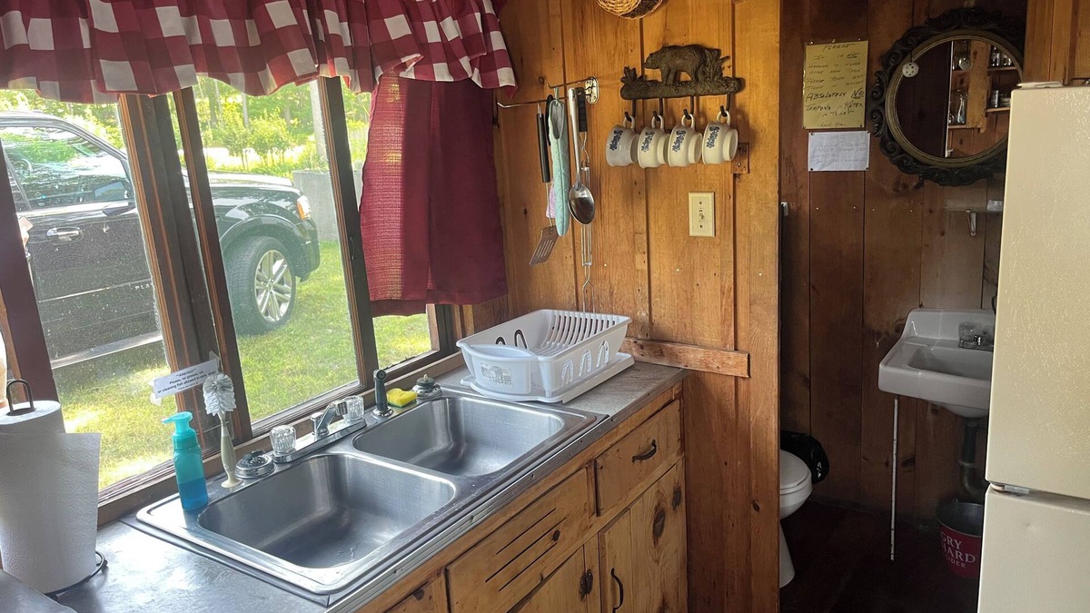 Northville Cottage | Charming cottage Called the Dolphin in Northville perfect for a relaxing getaway