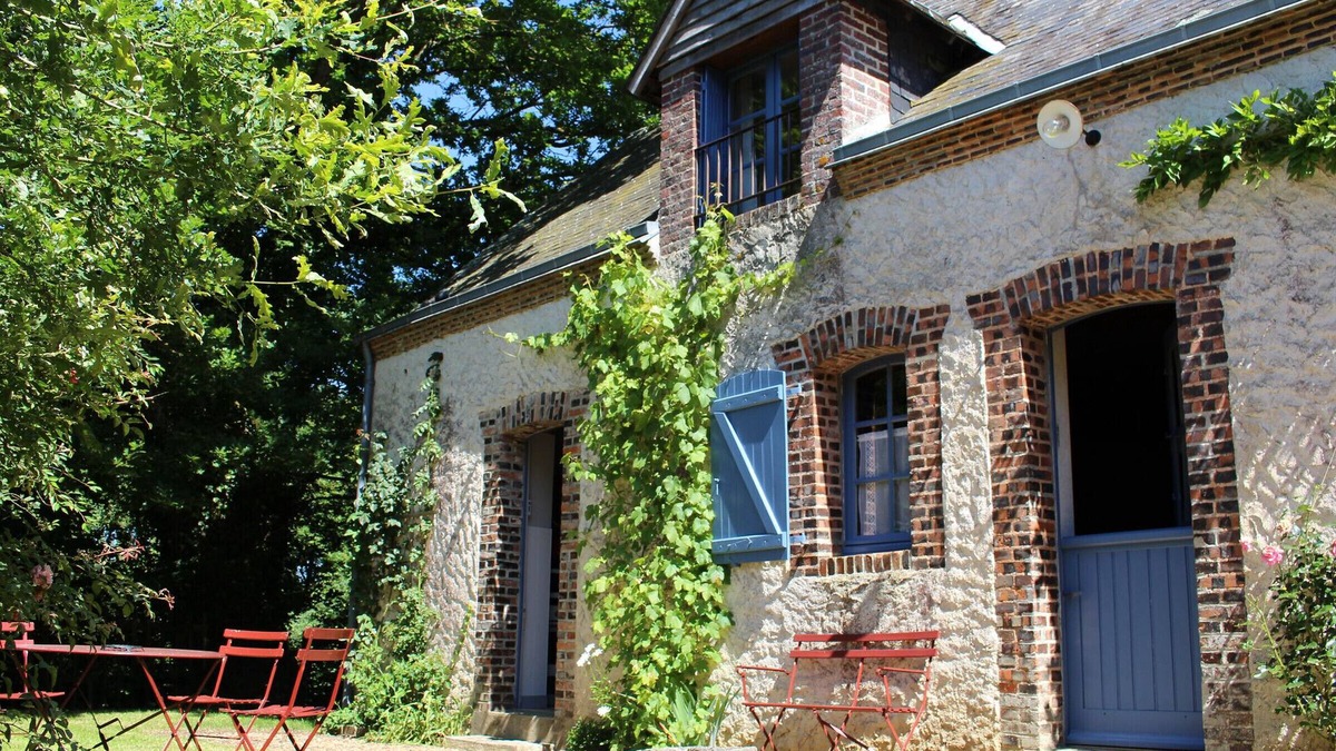Berfay Cottage | Charming Cottage: Fireplace, Wifi, Bikes, Garden & Garage in Lush Countryside
