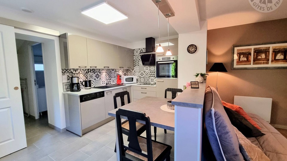 Preux-au-Bois Cottage | Charming Cottage in Avesnois Park: Private Garden, Modern Amenities, Near Hiking & Attractions