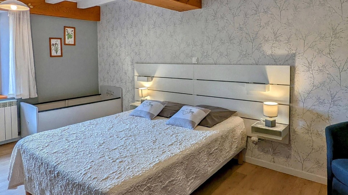 Saint-Bresson Cottage | Charming cottage in Saint-Bresson, near outdoor activities