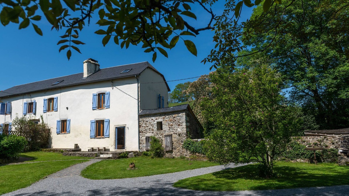 Arudy House | Charming cottage in Béarn