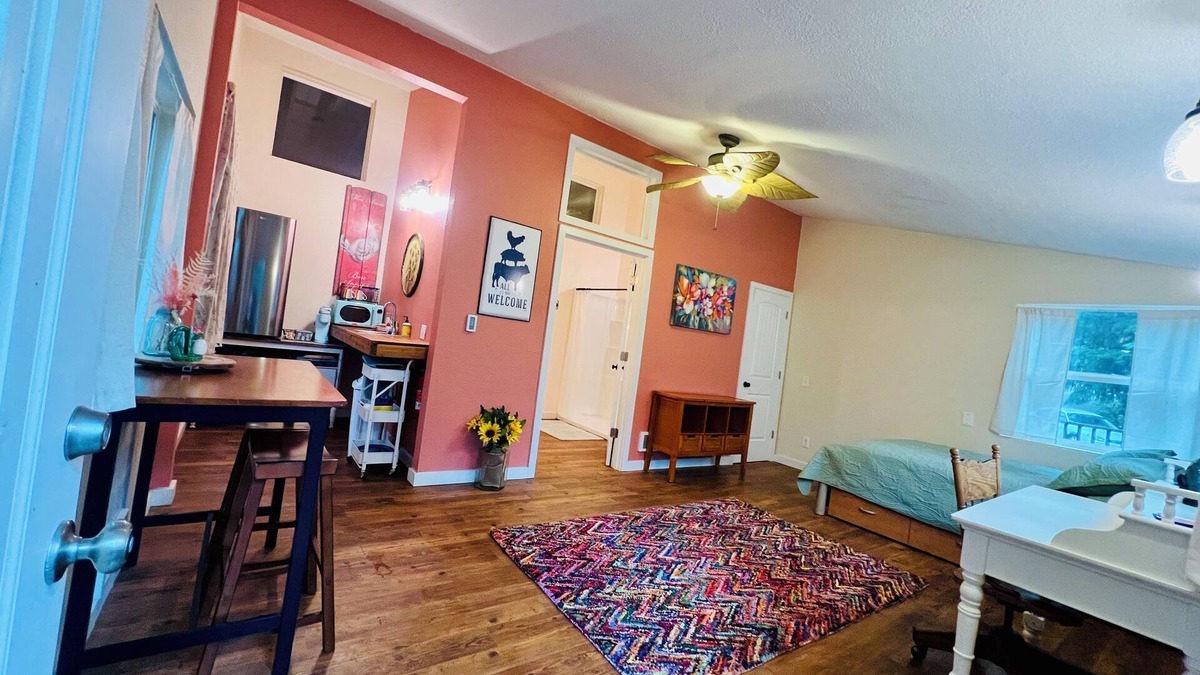 St. Helens Cottage | Charming Cottage In Gorgeous St HelensnFrog’s Hollow Is Family & Pet Friendly