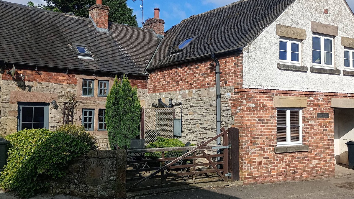Hognaston Cottage | Charming cottage in rural village, ideal for Carsington Water and Peak District