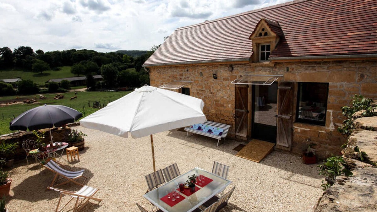 Grolejac Cottage | Charming cottage in Groléjac with parking, WiFi and enclosed garden