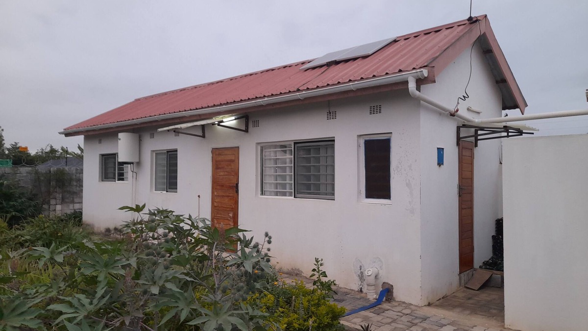 Cathedral Hill Cottage | Charming cottage in Lusaka located 5 minutes from Airport with AC, and Wi-Fi.