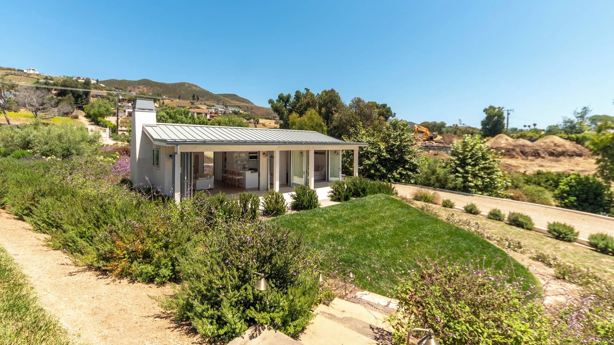 Western Malibu Cottage | Charming cottage in Malibu Park above Zuma Beach.