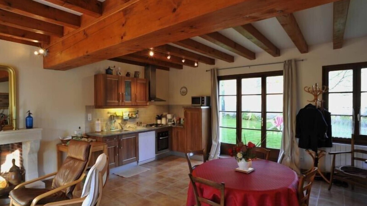 Michaugues Cottage | Charming cottage in Michaugues, a small village north of Burgundy