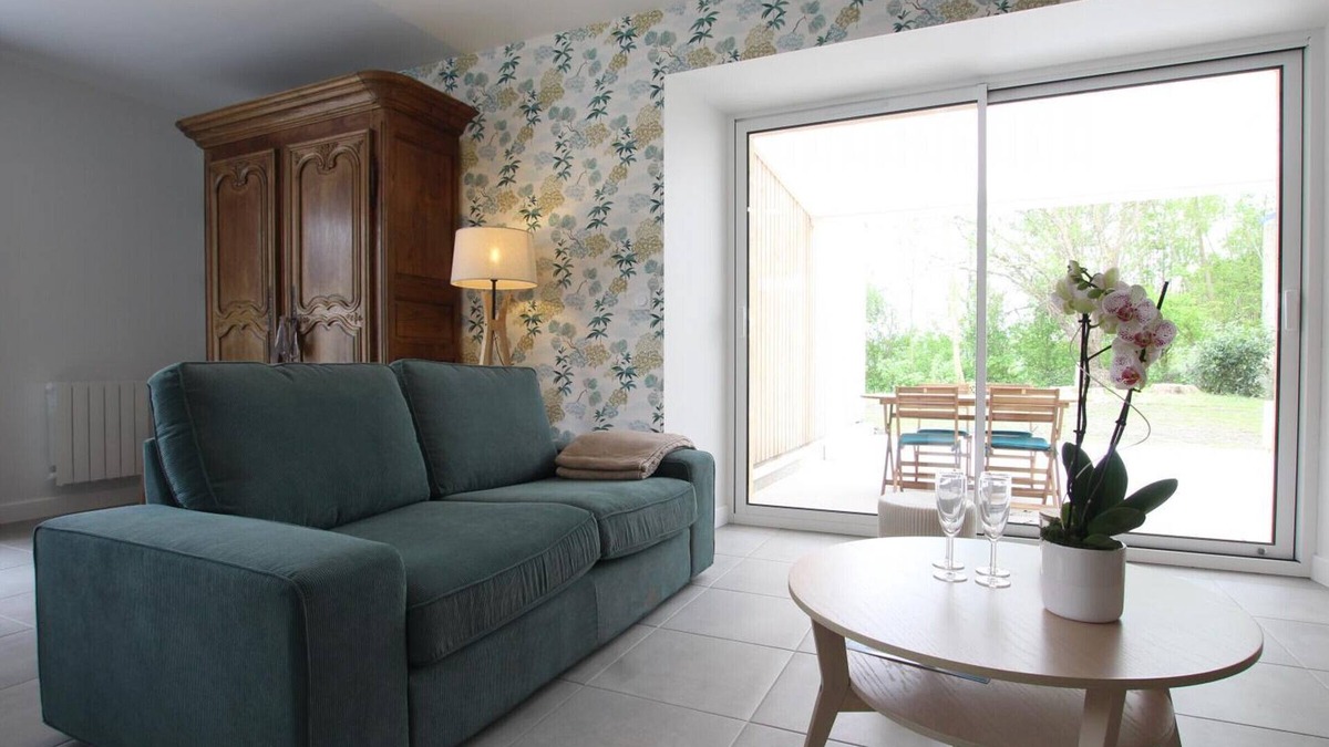 Saint-Lo-d'Ourville Apartment | Charming Cottage in Portbail-sur-Mer with Garden and Terrace