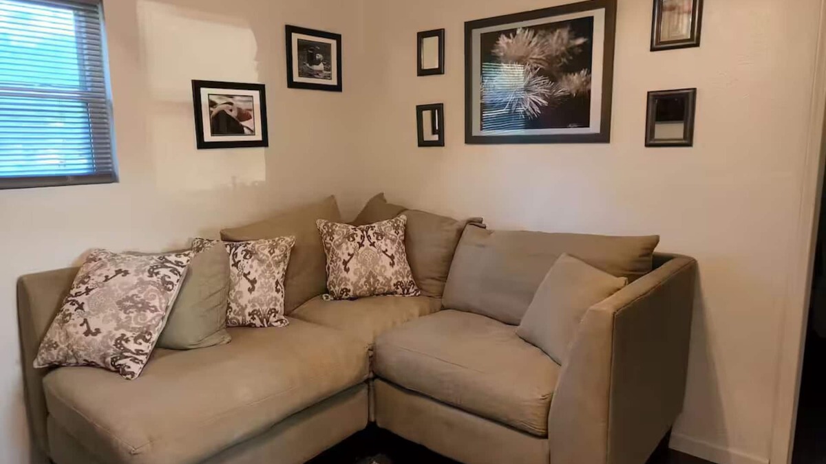 Royal Cottage | Charming cottage in Royal with WiFi and AC - perfect getaway