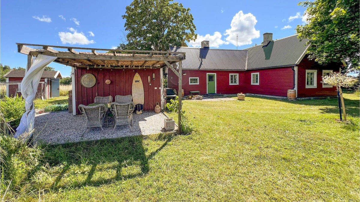 Hablingbo House | Charming cottage in rural tranquility.