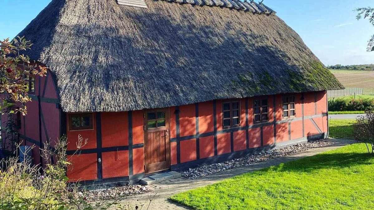Frørup House | Charming cottage in the best H.C. Andersen style