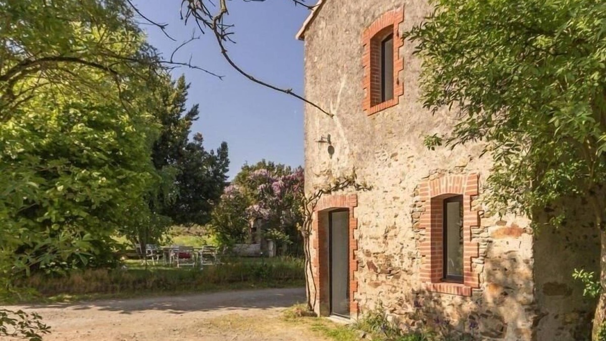 Monnieres Cottage | Charming Cottage in Vineyards - Near Nantes & Clisson - WiFi, Family-Friendly