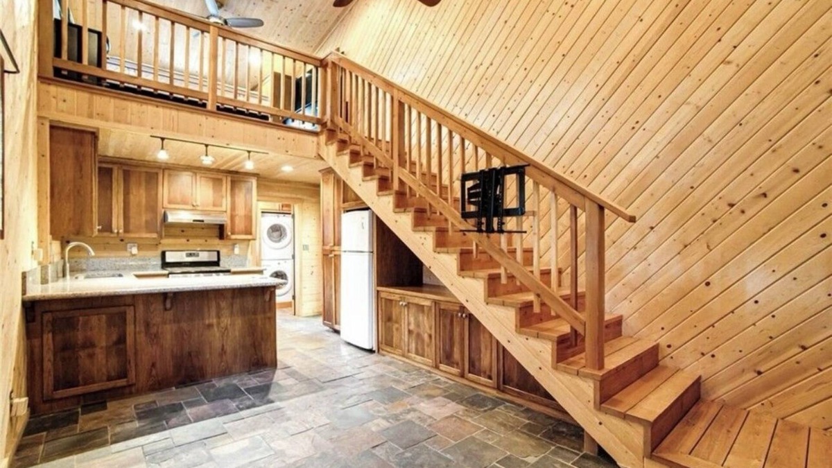 Chico Cottage | Charming cottage in welcoming Chico with WiFi, AC