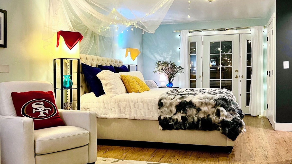 Southeastern Sacramento House | Charming Cottage Near Downtown Sac with Office & Fast WiFi