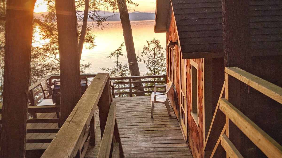 Vergennes Cabin | Charming Cottage on the Shores of Lake Champlain