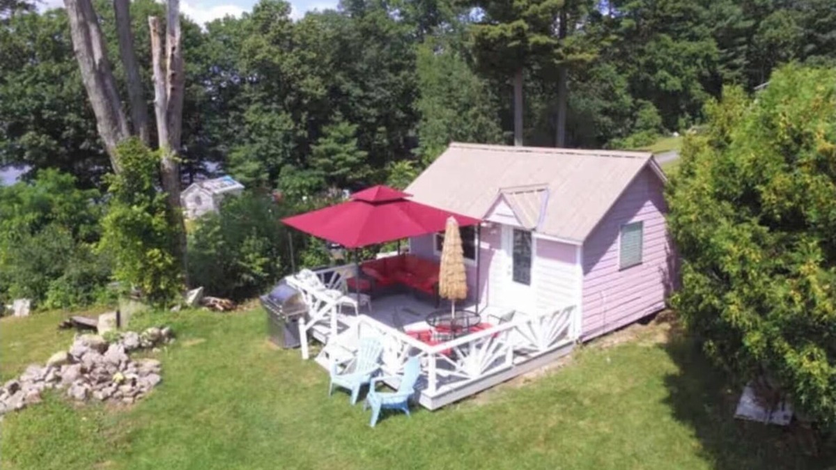 Northville Cottage | Charming cottage on the Great Sacandaga Lake, perfect for a relaxing getaway