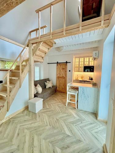 Siauliai City Center Ski Chalet | Charming Cottage - Sauna - Central Location