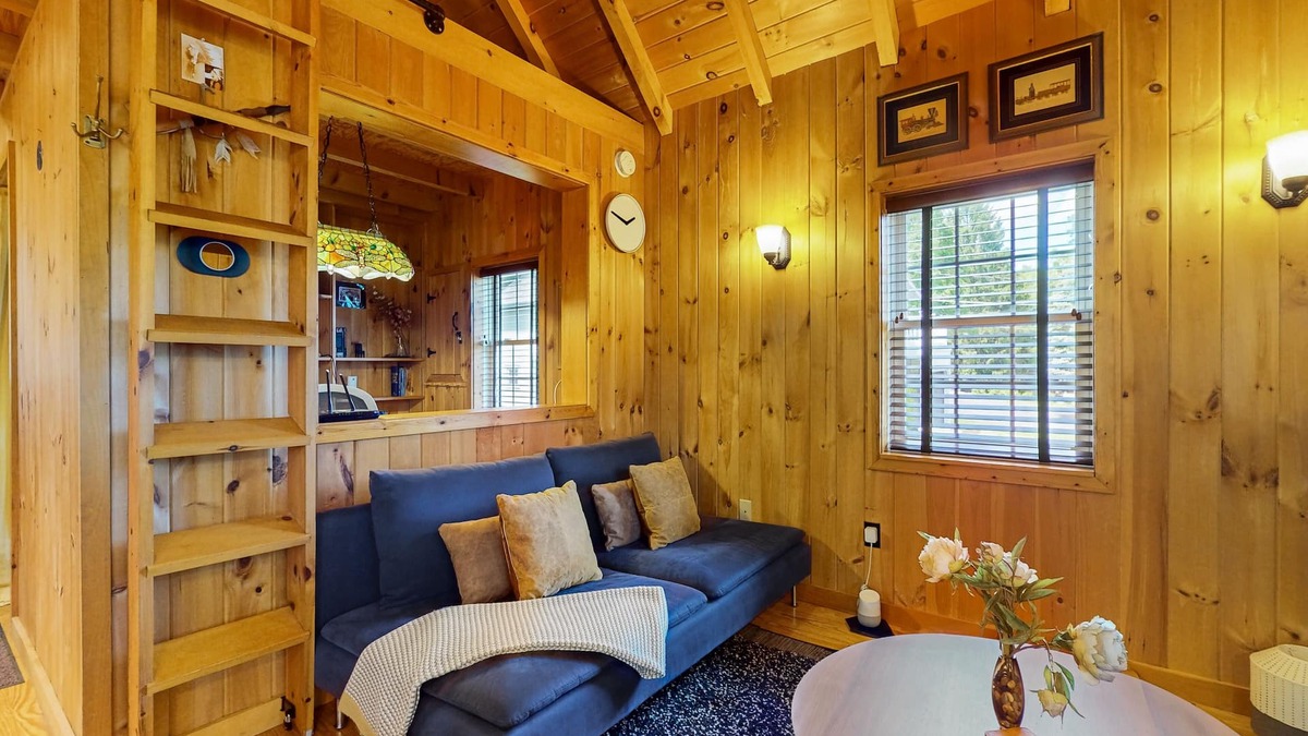 Diamond Point Cottage | Charming cottage with a cozy, welcoming vibe