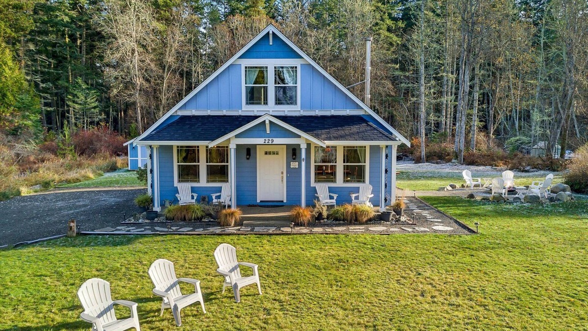 Roche Harbor Cabin | Charming Cottage near Roche Harbor! (BSB)