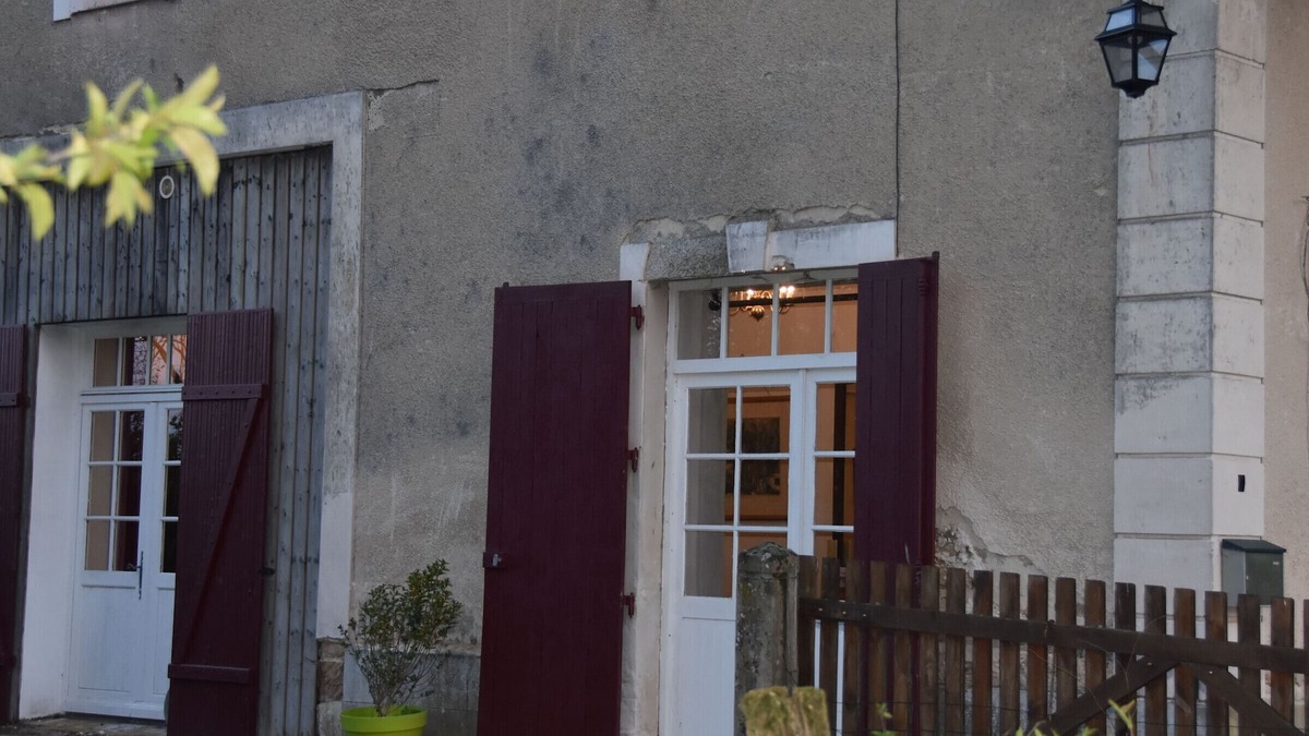 Luce-sous-Ballon Cottage | Charming Cottage with English Park, Near Le Mans & Alençon, Sleeps 6