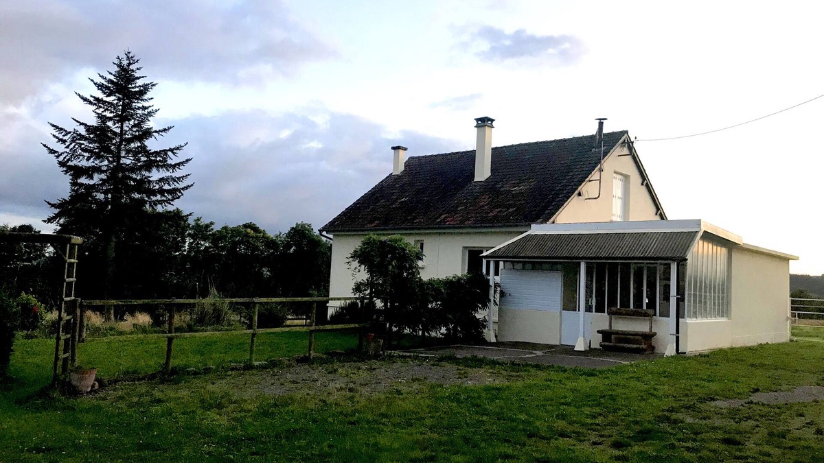 Carrouges Cottage | Charming cottage with astonishing view on countryside