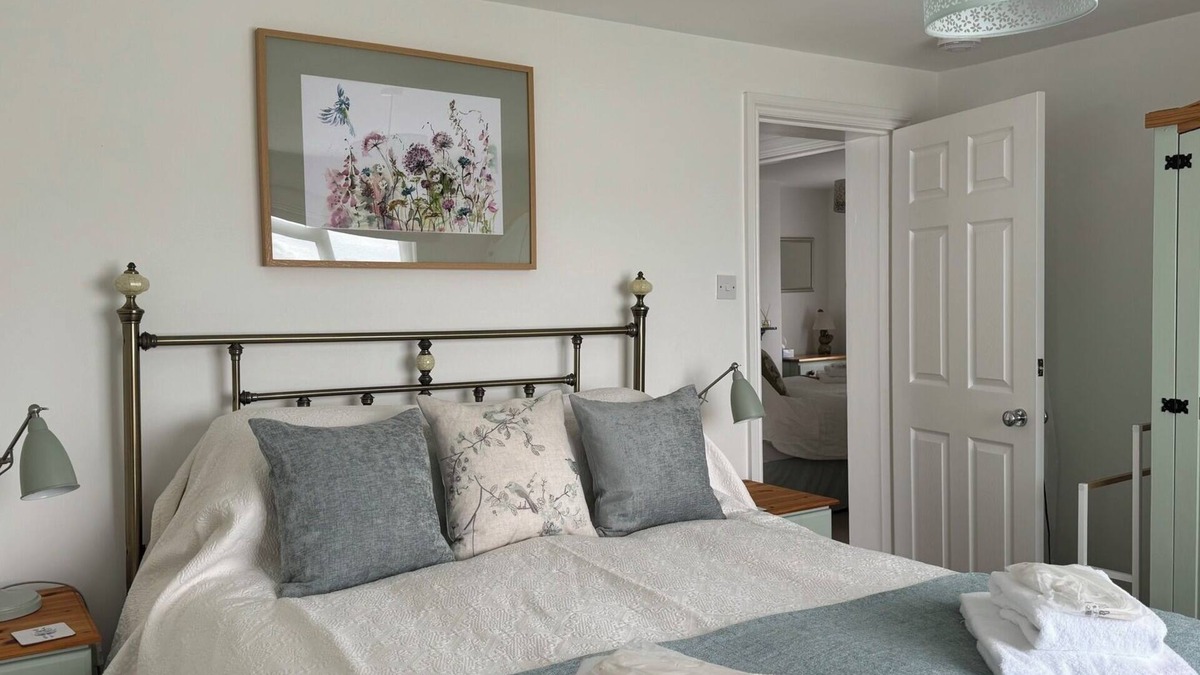 Southwater Cottage | Charming Cottage with rural views