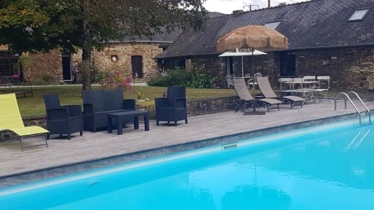 Teille Cottage | Charming Cottage with Heated Pool, Garden & Countryside Views