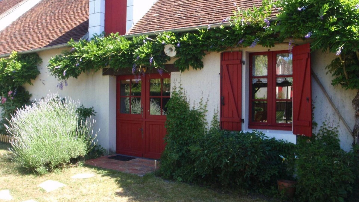 Pouille Cottage | Charming Cottage with Private Garden near Beauval Zoo and Loire Castles