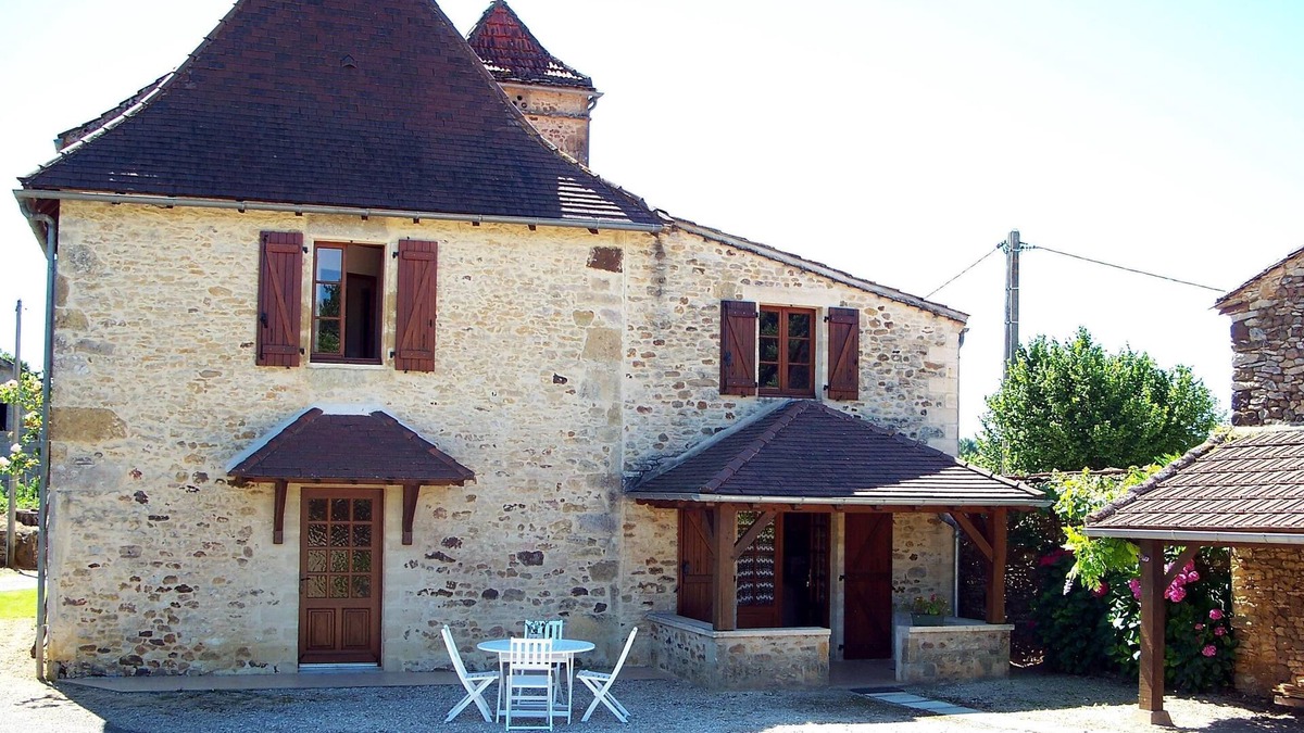 Loubejac Cottage | Charming cottage with terrace south Perigord black and chestnut country