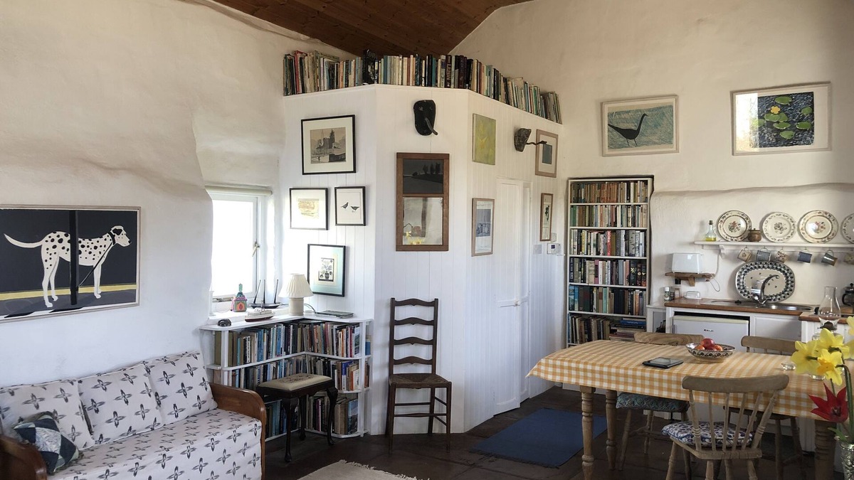 Kinvara House | Charming cottage within the village with views across the bay.