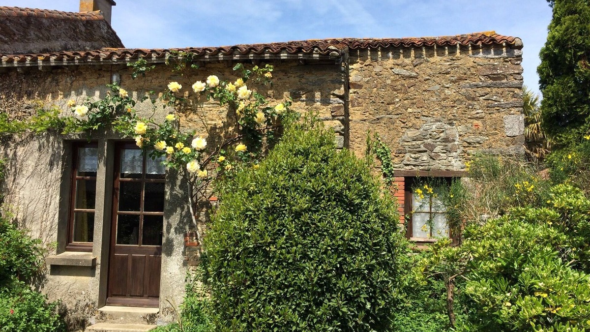 Breuil-Barret Cottage | Charming Country Cottage with garden - Breuil Barret