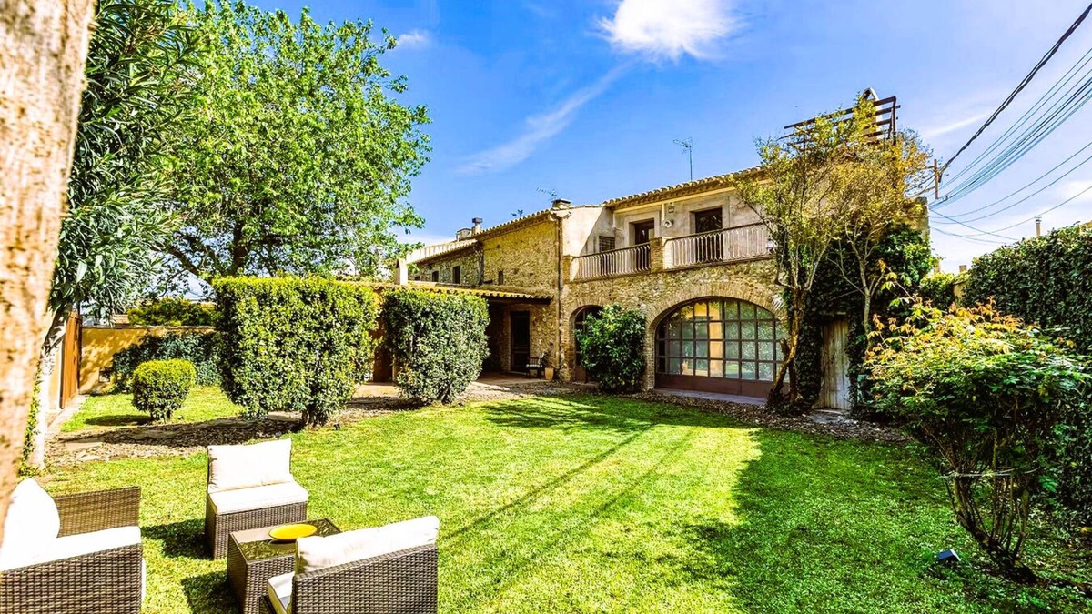 Riumors House | Charming country house on the Costa Brava
