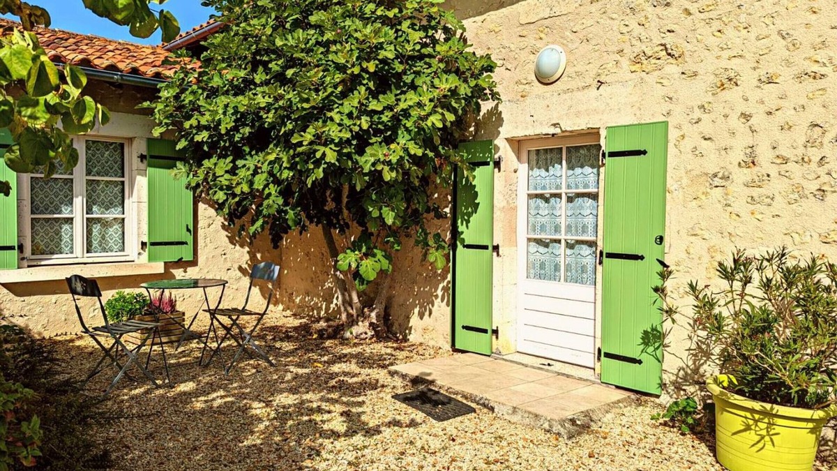 Bellon Cottage | Charming Country House with Garden, Terrace, Fireplace, Baby Equipment, and Outdoor Activities Nearby