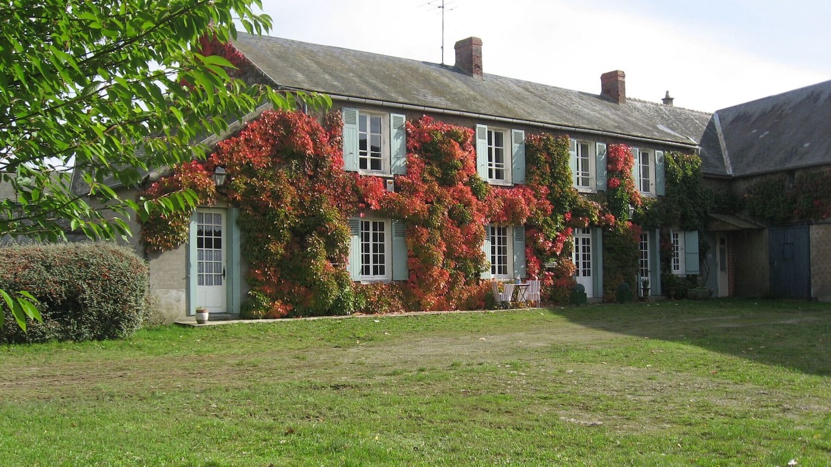 Boisseaux Cottage | Charming Country Retreat: Jacuzzi, Sauna, Fireplace - Near Paris