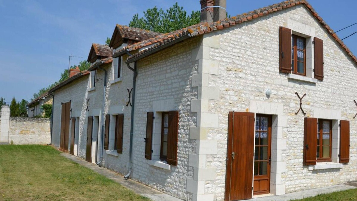 Chaveignes Cottage | Charming Countryside Home in Loire Valley with Private Garden and Terrace