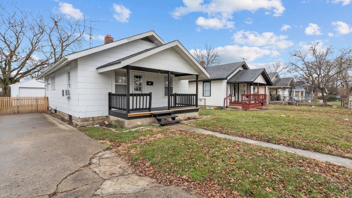 Kokomo House | Charming, cozy 3 bed bungalow