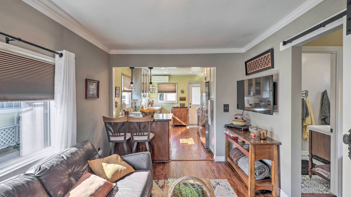 Fullerton House | Charming Craftsman Bungalow with Garden & Hot Tub!