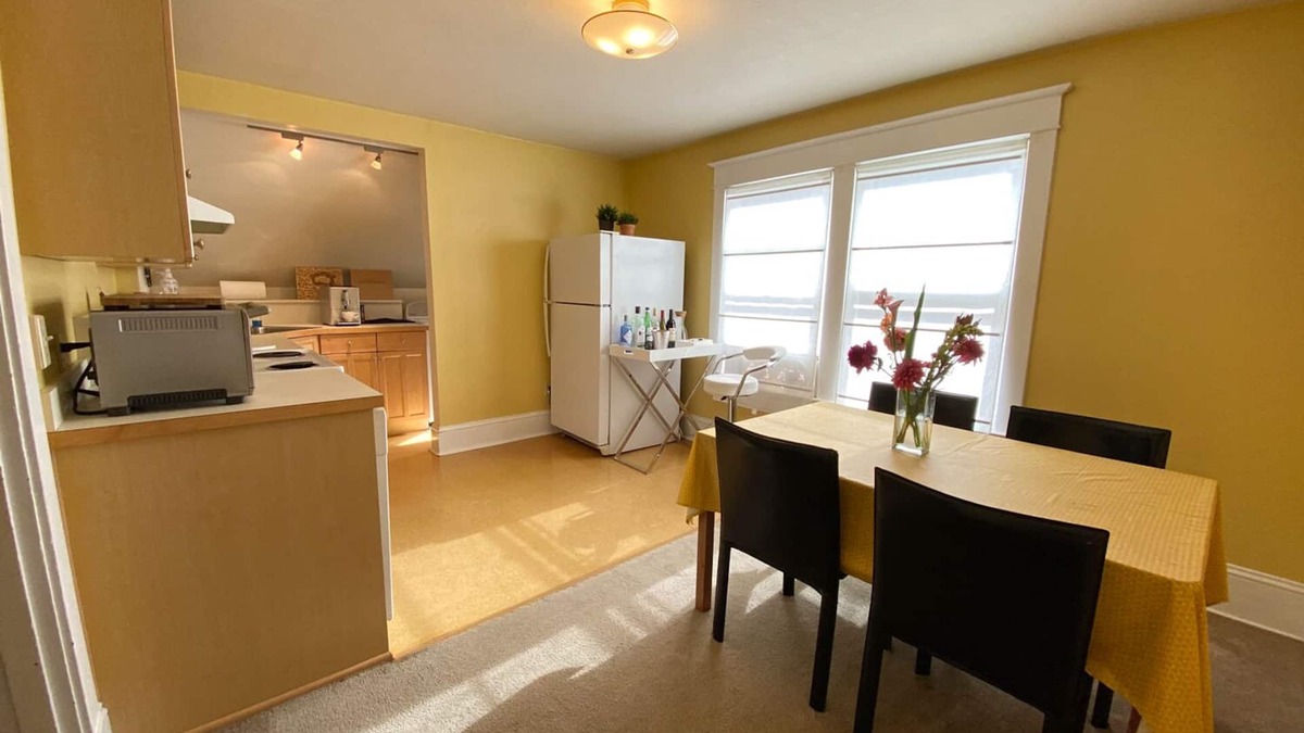 King House | Charming Craftsman house with 2nd floor apt. in the Alberta Arts district.