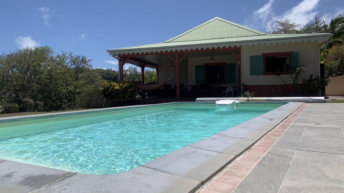 Le Robert House | CHARMING CREOLE VILLA WITH POOL
