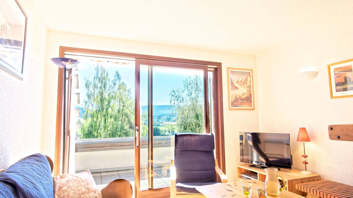 Correncon-en-Vercors Apartment | Charming Duplex with Terrace and Private Garden in Corrençon-en-Vercors
