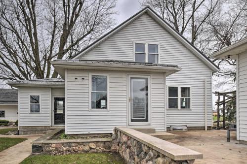 Shipshewana House | Charming Dairy Farm Home in Indiana Amish Country