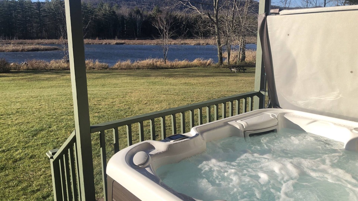 Danby House | Charming Danby Barn Retreat: Rustic Comfort in VT