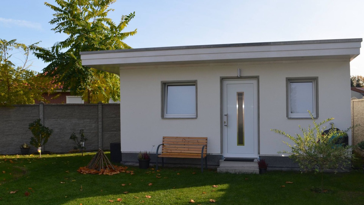 Fredersdorf House | Charming guest house on the outskirts of Berlin