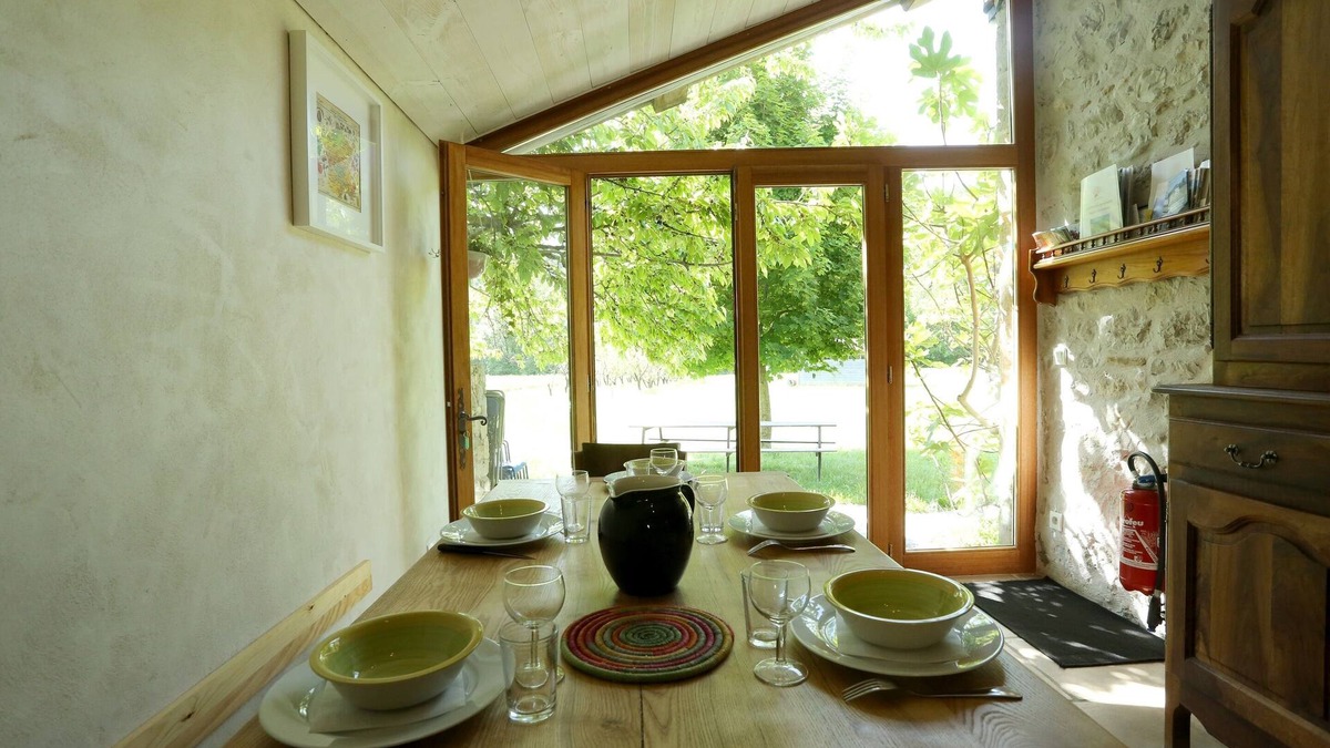 Orpierre House | Charming detached house with garden and lavender (Moulin, lower house